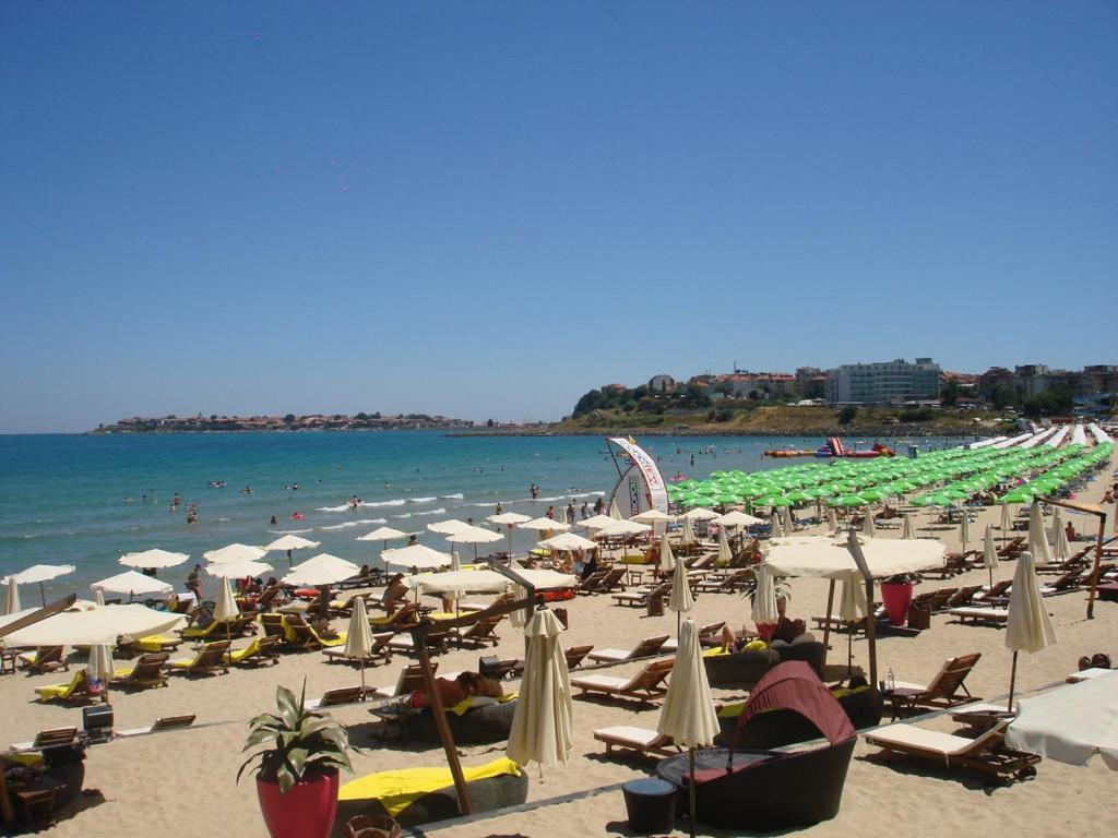 Royal Sun Holiday Apartments Sunny Beach Exterior photo