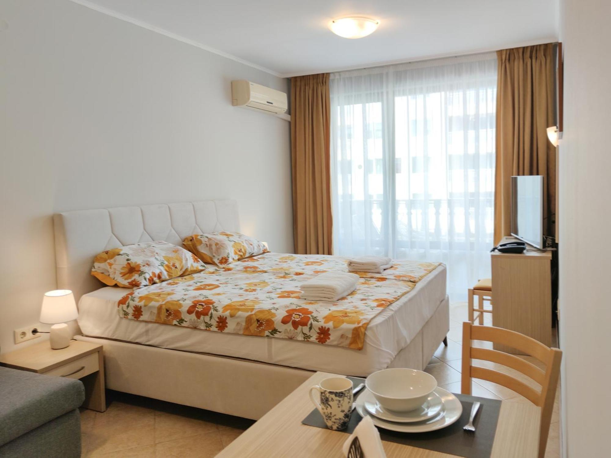 Royal Sun Holiday Apartments Sunny Beach Exterior photo